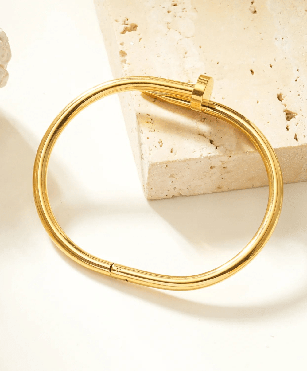 Elegant Nail shaped-Cuff Bracelet for Modern Style